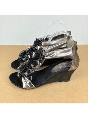 Patrizia Spring Step Harlequin Floral Wedge Sandals Womens 5.5/6 Black Silver